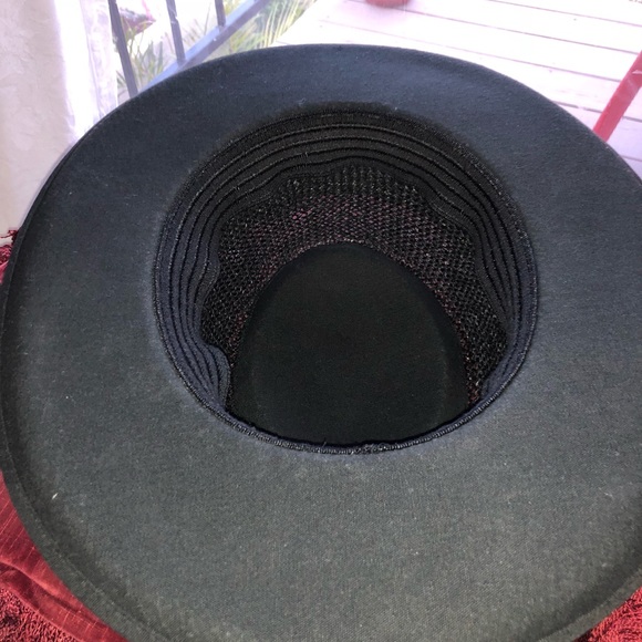 Black sun hat - Picture 2 of 4